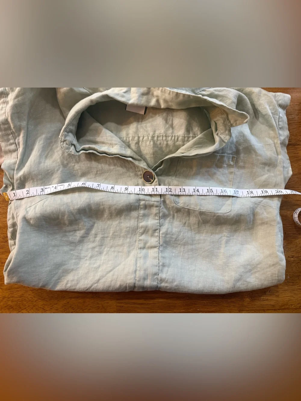Ellen Tracy 100% Linen Shirt in Light Sage, small